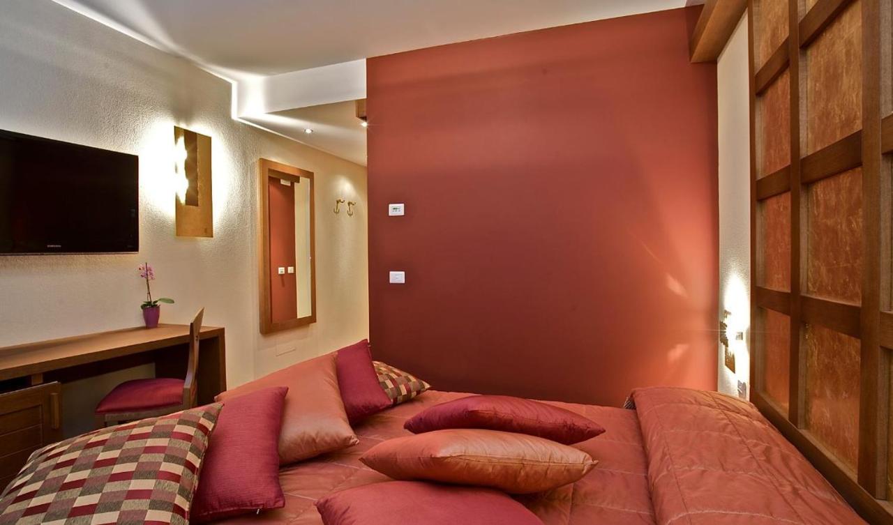 Design Suite Tirano Exterior photo