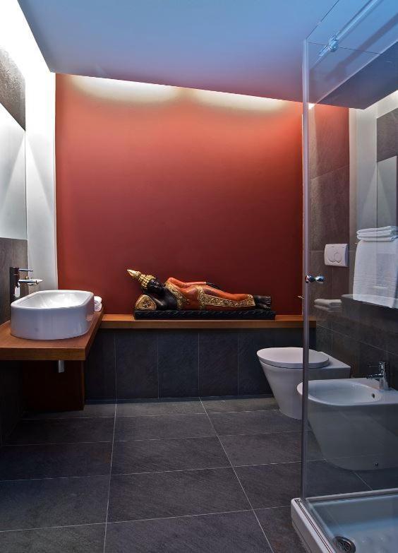 Design Suite Tirano Exterior photo