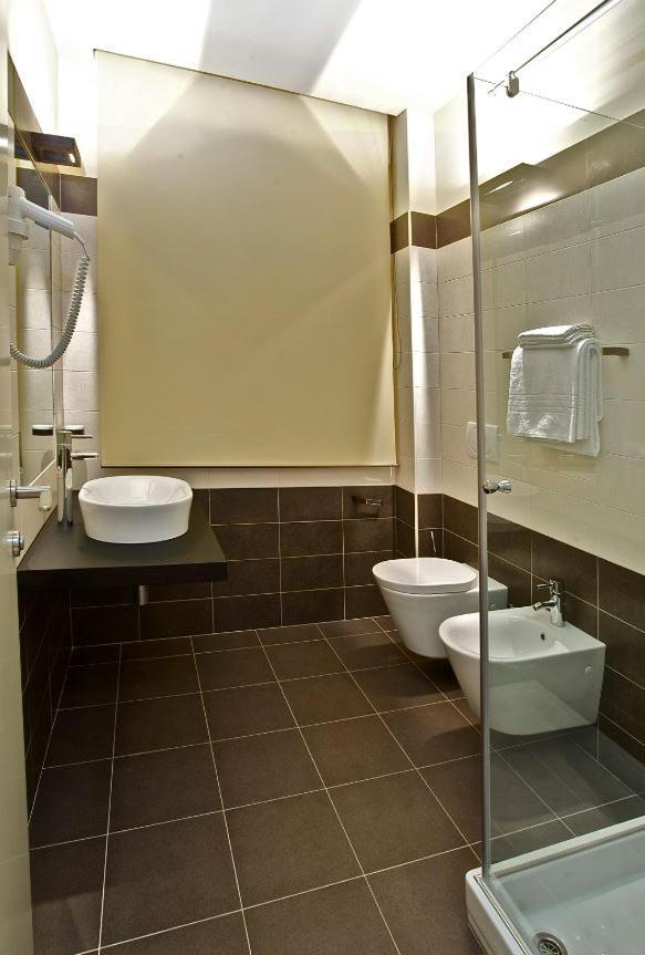 Design Suite Tirano Exterior photo